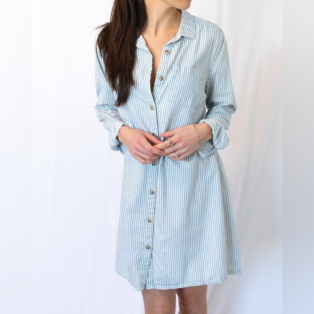 Button Down Dress - Picture 6 of 9